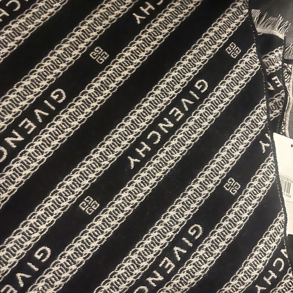 Givenchy monogram scarf